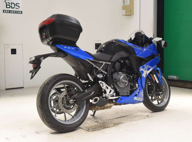Мотоцикл Suzuki GSX-8R с пробегом 3107 km с пробегом 3107 km