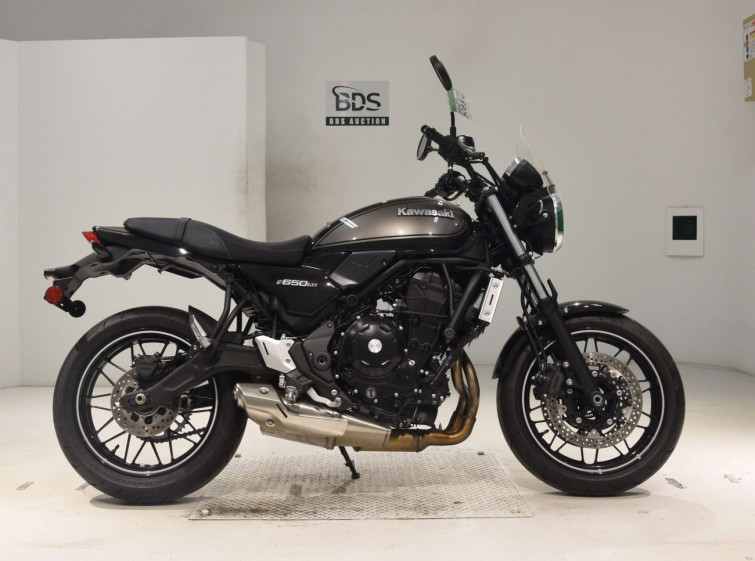 Мотоцикл Kawasaki Z650RS с пробегом 673 km с пробегом 673 km