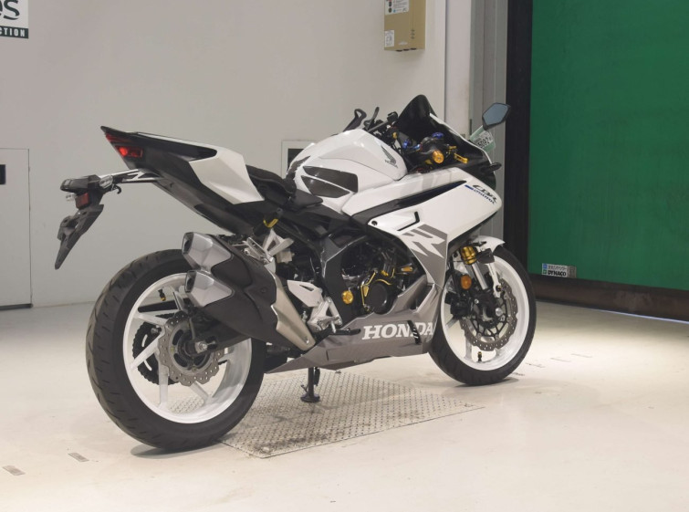 Мотоцикл Honda CBR250RRA з пробігом 3053 km з пробігом 3053 km