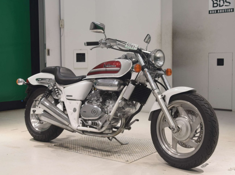 Мотоцикл Honda MAGNA250 с пробегом 23425 km с пробегом 23425 km