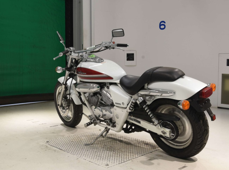 Мотоцикл Honda MAGNA250 с пробегом 23425 km с пробегом 23425 km