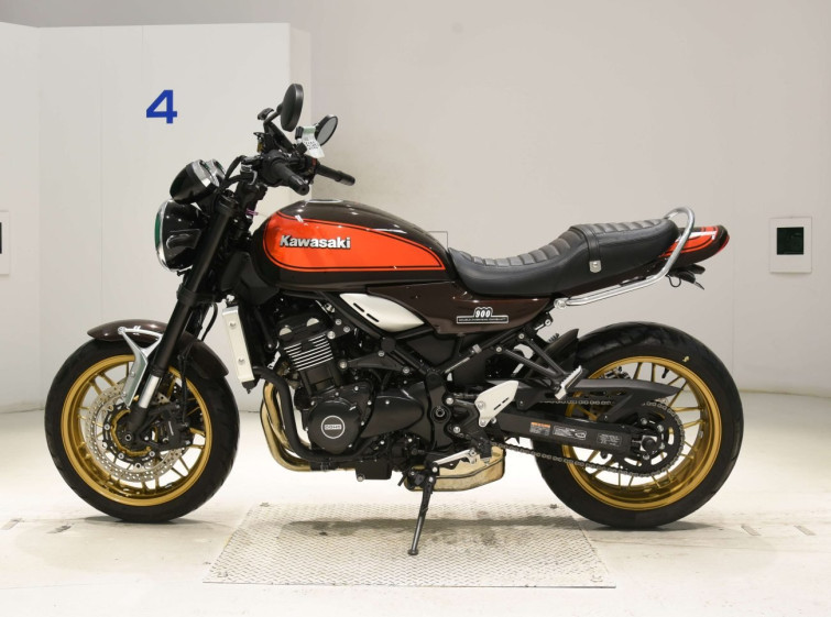 Мотоцикл Kawasaki Z900RS з пробігом 5510 km з пробігом 5510 km