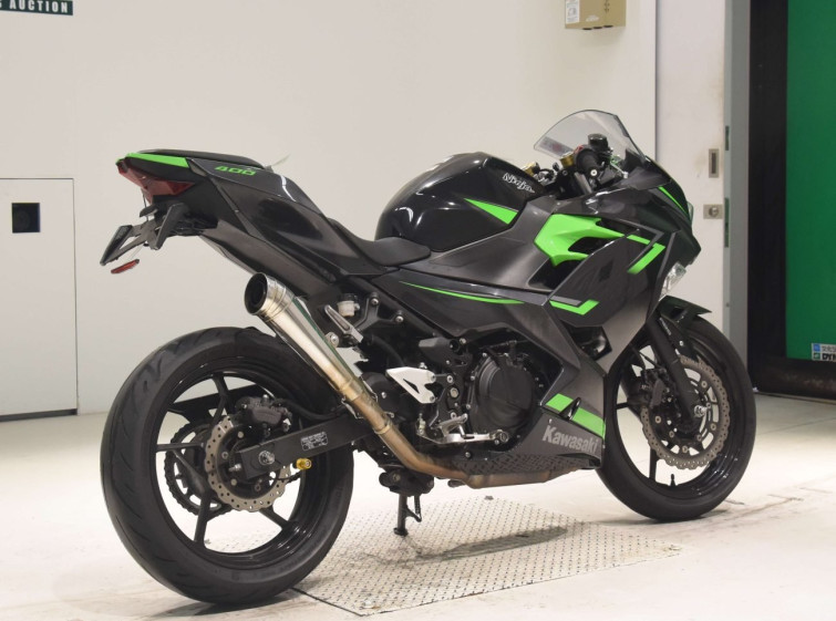 Мотоцикл Kawasaki NINJA400 з пробігом 24635 km з пробігом 24635 km