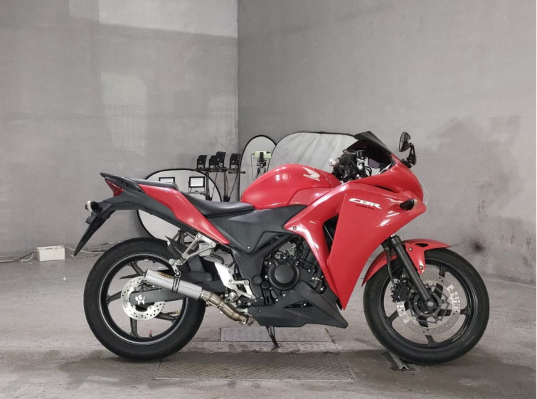 Мотоцикл Honda CBR250R с пробегом 26412 km