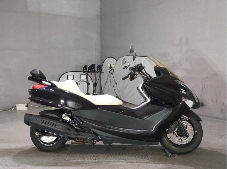 Мотоцикл Yamaha MAJESTY 250 с пробегом 44264 km