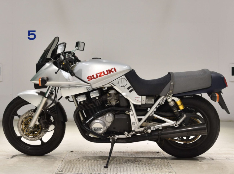 Мотоцикл Suzuki GSX1100S KATANA с пробегом 15260 km с пробегом 15260 km