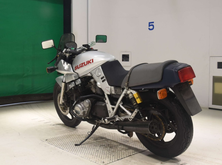 Мотоцикл Suzuki GSX1100S KATANA с пробегом 15260 km с пробегом 15260 km