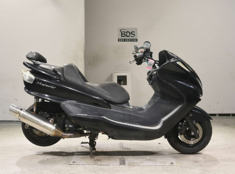 Мотоцикл Yamaha MAJESTY 250C