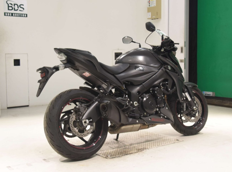 Мотоцикл Suzuki GSX-S1000 с пробегом 59562 km с пробегом 59562 km