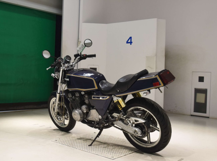 Мотоцикл Kawasaki ZEPHYR400 з пробігом 22783 km з пробігом 22783 km