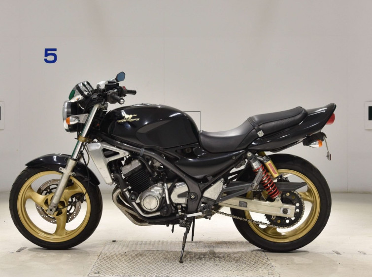 Мотоцикл Kawasaki BALIUS ZR250 с пробегом 38161 km с пробегом 38161 km