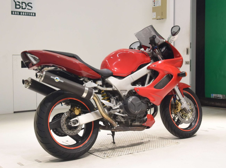 Мотоцикл Honda VTR1000F с пробегом 31374 km с пробегом 31374 km