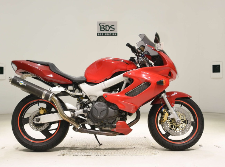 Мотоцикл Honda VTR1000F с пробегом 31374 km с пробегом 31374 km