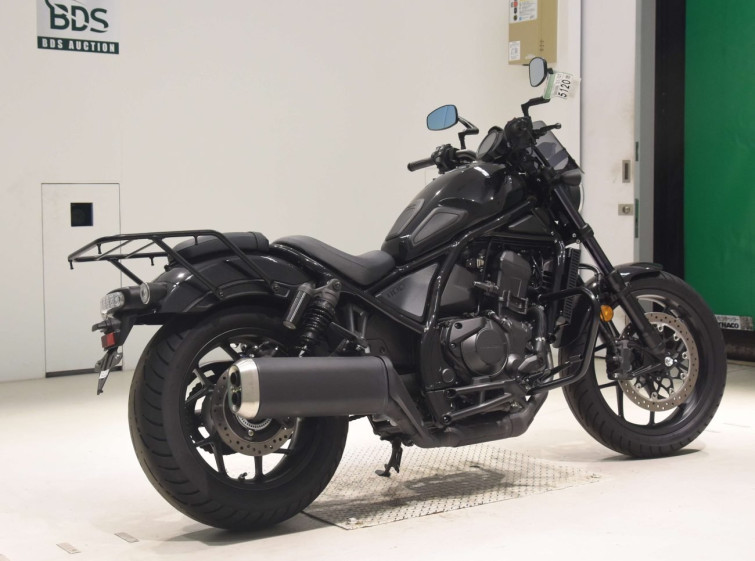 Мотоцикл Honda REBEL CMX1100 з пробігом 8201 km з пробігом 8201 km