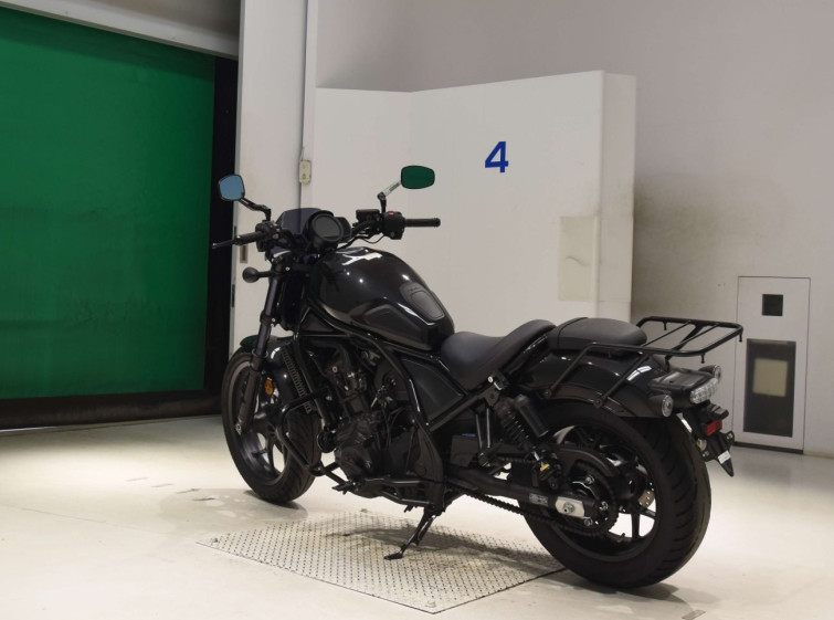 Мотоцикл Honda REBEL CMX1100 з пробігом 8201 km з пробігом 8201 km