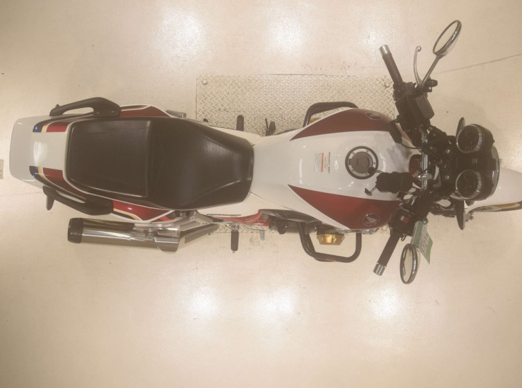 Мотоцикл Honda CB1300SF з пробігом 15052 km з пробігом 15052 km