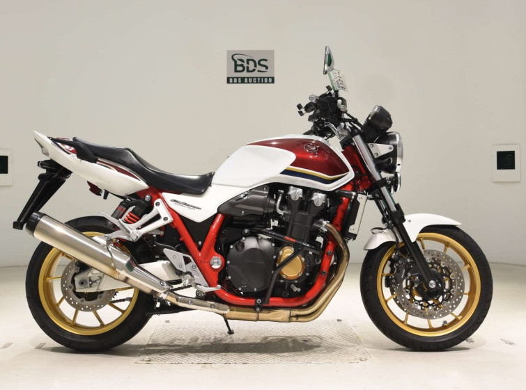 Мотоцикл Honda CB1300SF з пробігом 15052 km з пробігом 15052 km