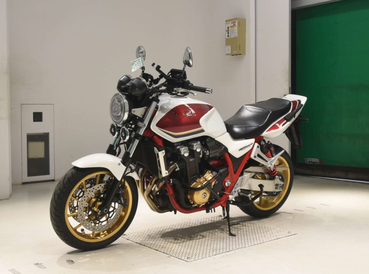 Мотоцикл Honda CB1300SF з пробігом 15052 km з пробігом 15052 km