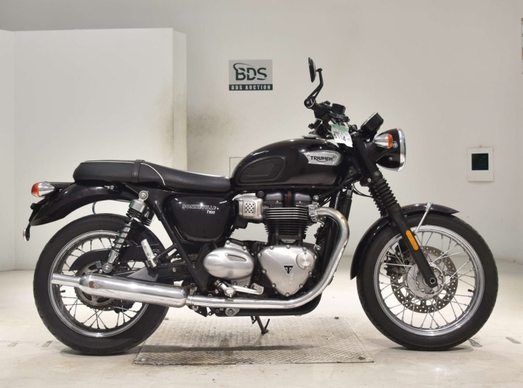 Мотоцикл Triumph BONNEVILLE T100 з пробігом 33113 km з пробігом 33113 km