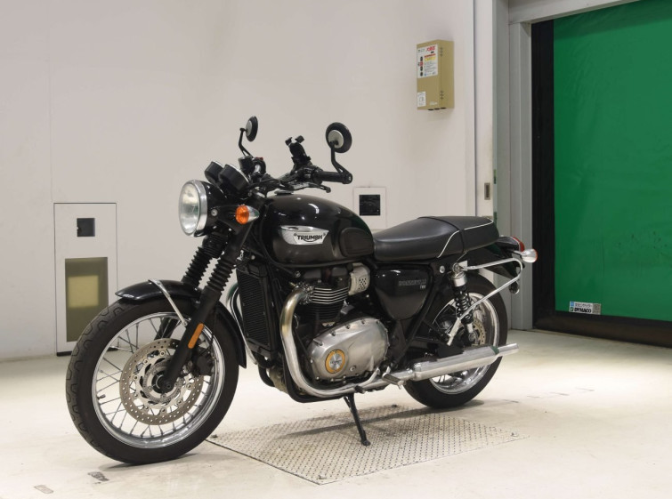 Мотоцикл Triumph BONNEVILLE T100 з пробігом 33113 km з пробігом 33113 km