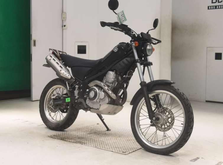 Мотоцикл Yamaha TRICKER з пробігом 6935 km з пробігом 6935 km