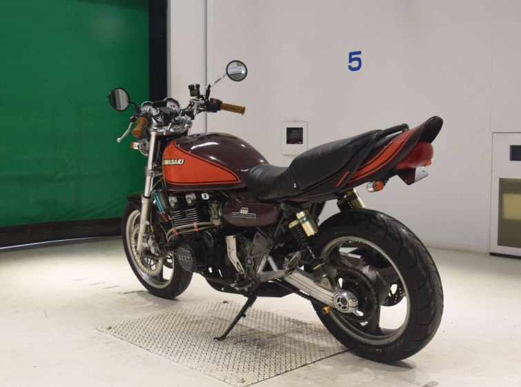 Мотоцикл Kawasaki ZEPHYR400 з пробігом 10179 km з пробігом 10179 km