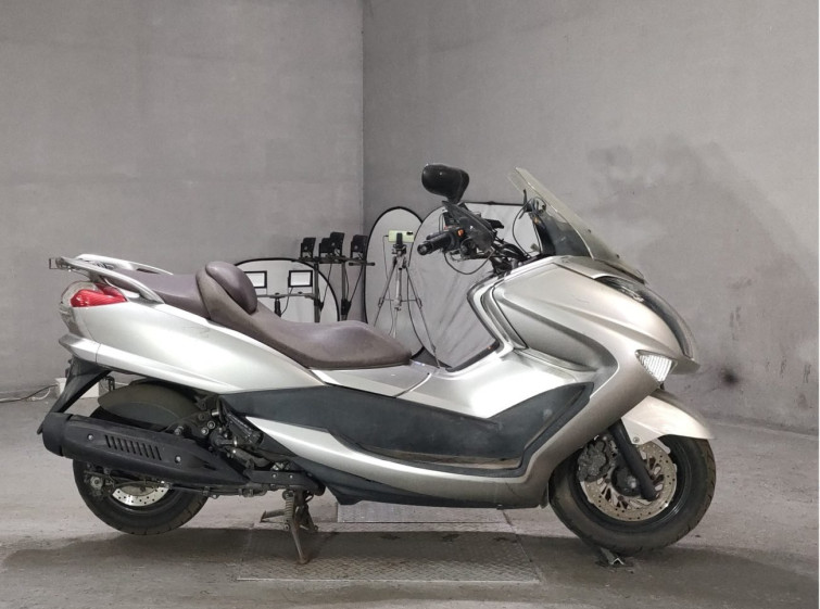 Мотоцикл Yamaha MAJESTY 250 с пробегом 43401 km
