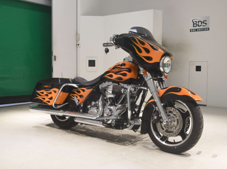 Мотоцикл HD SREET GLIDE FLHX1580 с пробегом 23232 km с пробегом 23232 km