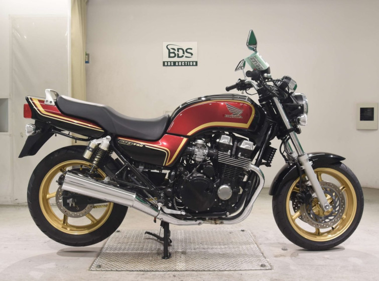 Мотоцикл Honda CB750 з пробігом 2496 km
