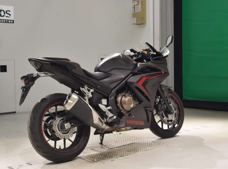 Мотоцикл Honda CBR400R з пробігом 11045 km з пробігом 11045 km