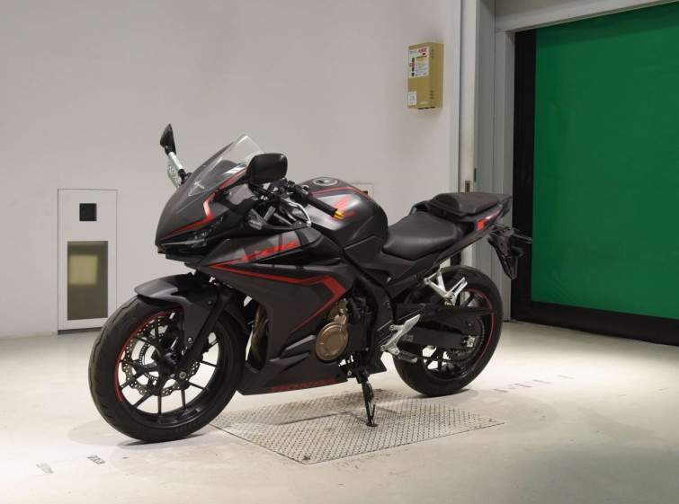 Мотоцикл Honda CBR400R з пробігом 11045 km з пробігом 11045 km