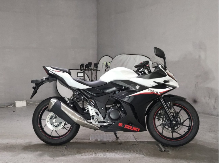 Мотоцикл Suzuki GSX250R с пробегом 4107 km