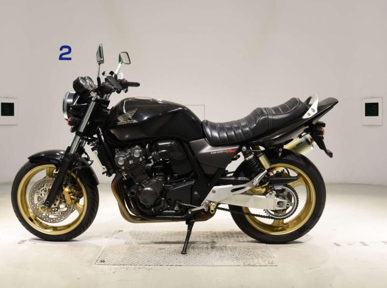 Мотоцикл Honda CB400SFVA с пробегом 43043 km с пробегом 43043 km