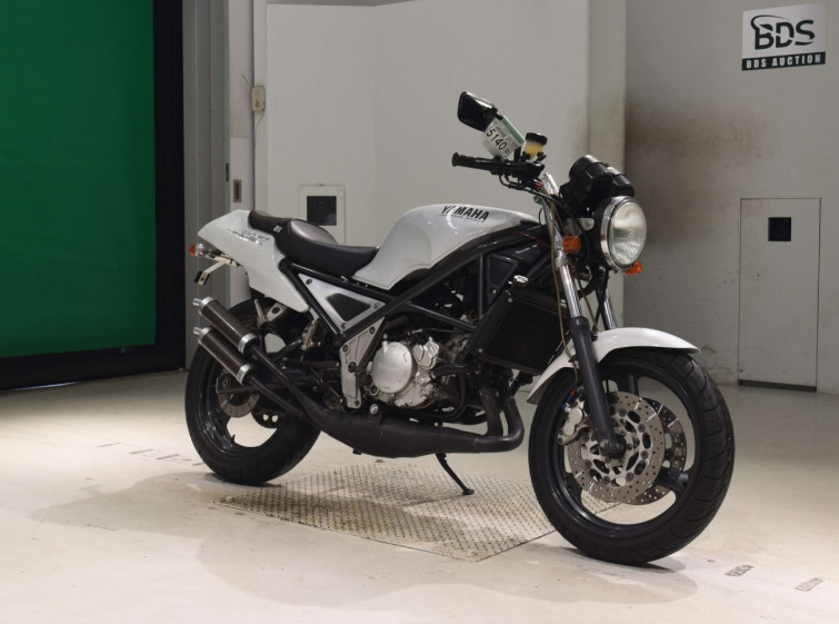 Мотоцикл Yamaha R1-Z с пробегом 24487 km с пробегом 24487 km