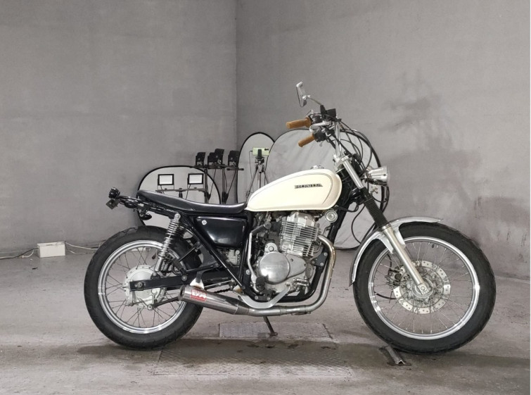 Мотоцикл Honda CB400SS с пробегом 4181 km