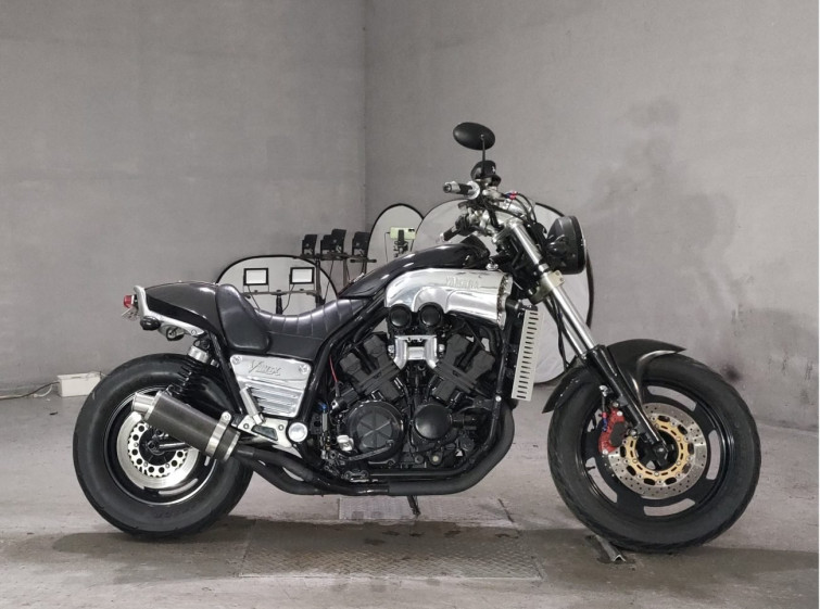 Мотоцикл Yamaha V-MAX1200 с пробегом 26002 km