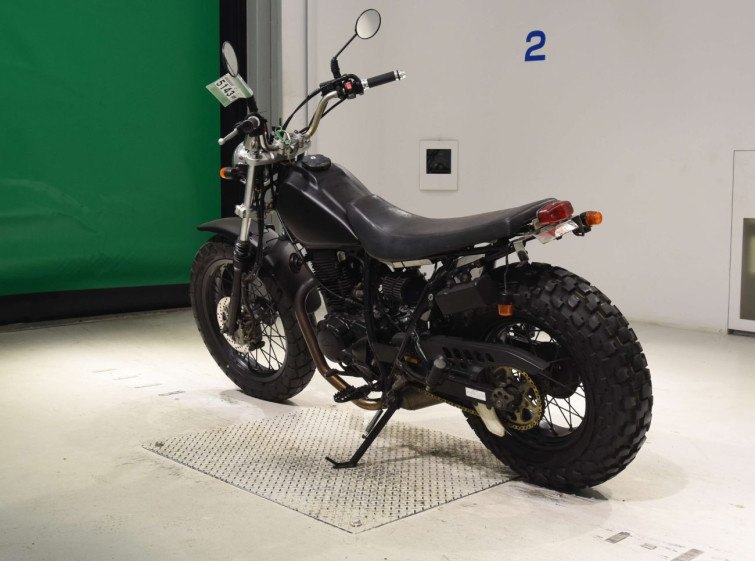 Мотоцикл Yamaha TW200E з пробігом 26332 km з пробігом 26332 km