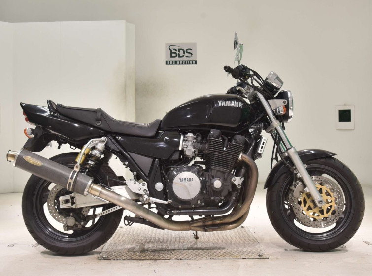 Мотоцикл Yamaha XJR1200 з пробігом 31171 km