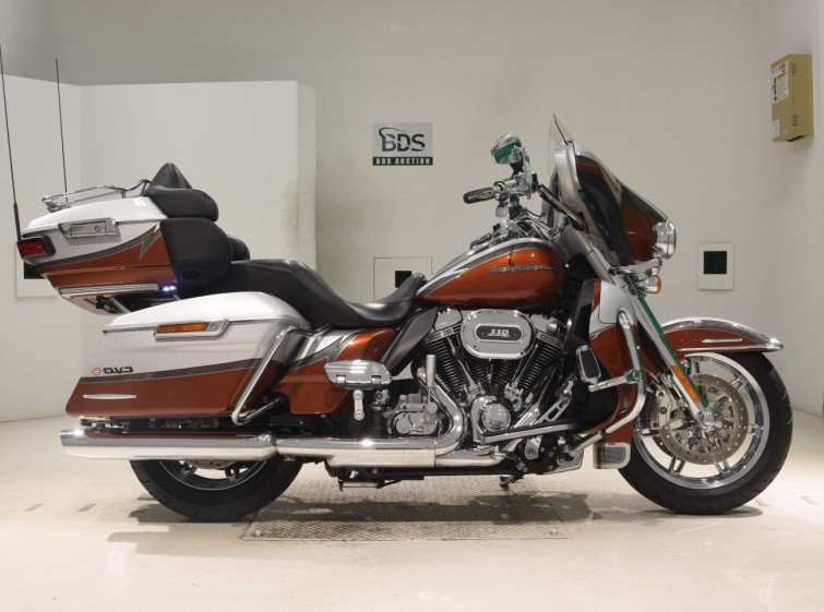 Мотоцикл HD ELECTRA GLIDE FLHTKSE1800 з пробігом 12003 km