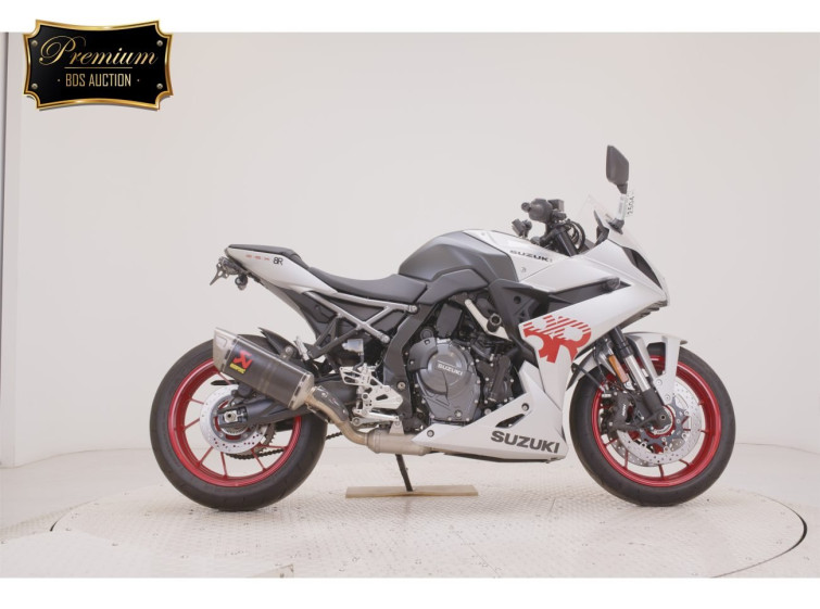 Мотоцикл Suzuki GSX-8R с пробегом 4856 km