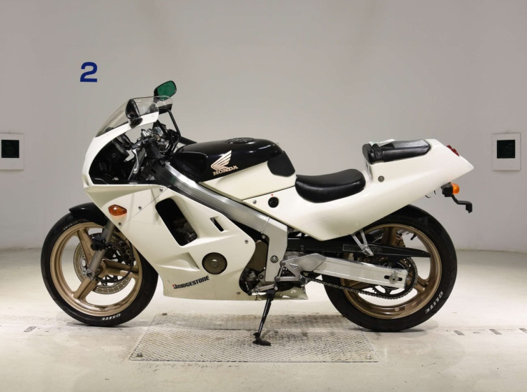 Мотоцикл Honda CBR250R з пробігом 21127 km з пробігом 21127 km