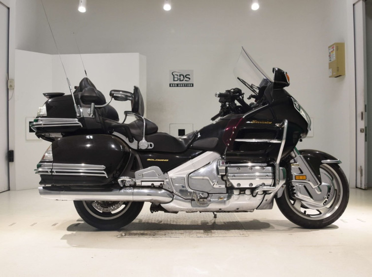 Мотоцикл Honda GL1800 с пробегом 72606 km с пробегом 72606 km