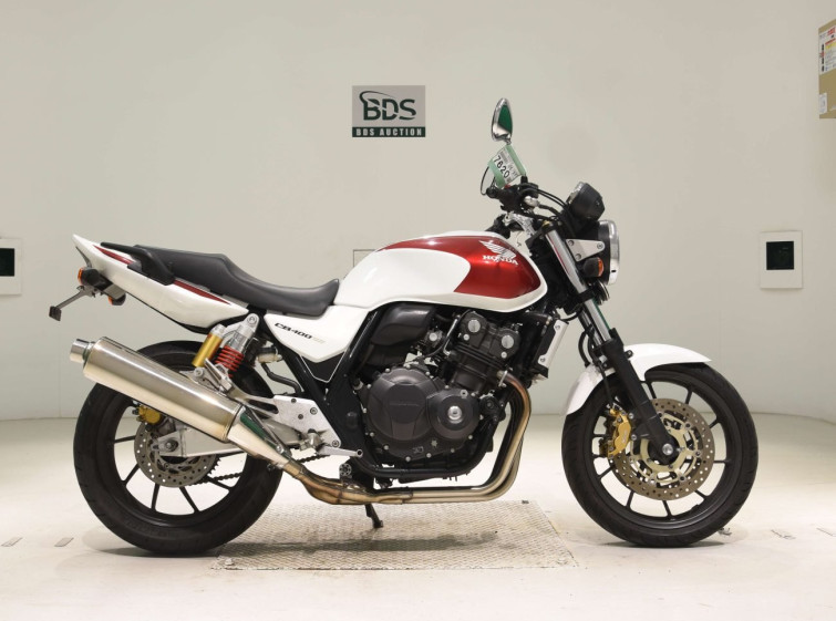 Мотоцикл Honda CB400SFV с пробегом 16155 km