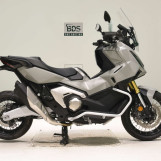 Мотоцикл Honda X-ADV750 з пробігом 215 km