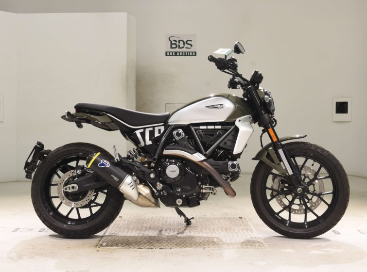 Мотоцикл Ducati SCRAMBLER 803 ICON с пробегом 572 km