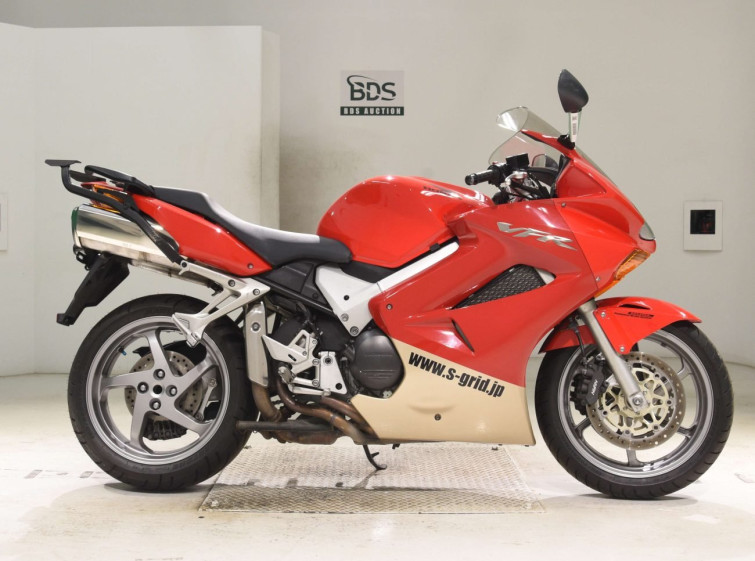 Мотоцикл Honda VFR800F з пробігом 25582 km