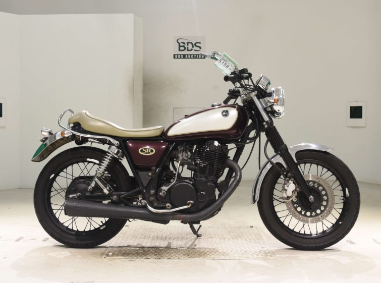 Мотоцикл Yamaha SR400 з пробігом 24375 km з пробігом 24375 km