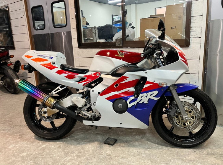 Мотоцикл Honda CBR250RR з пробігом 36599 km