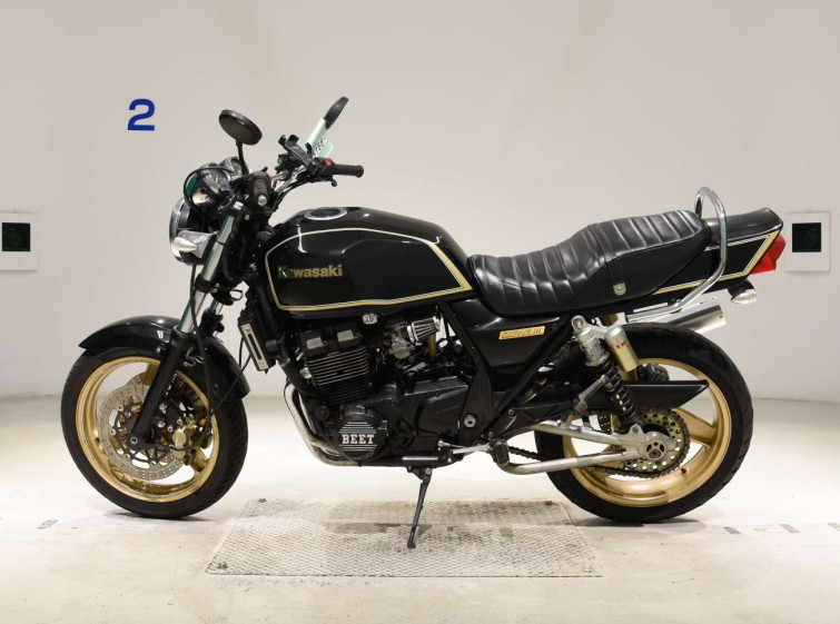 Мотоцикл Kawasaki ZRX400 с пробегом 13741 km с пробегом 13741 km