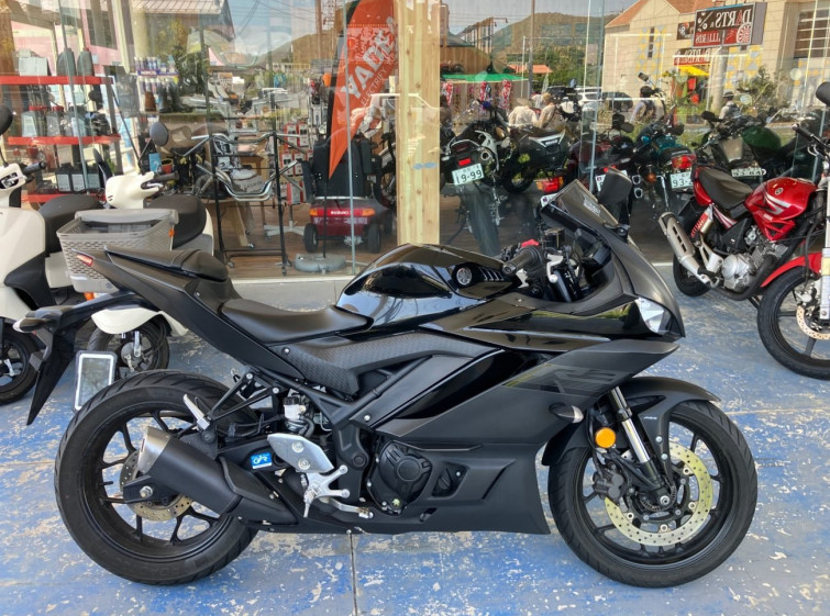 Мотоцикл Yamaha YZF-R3A з пробігом 33224 km